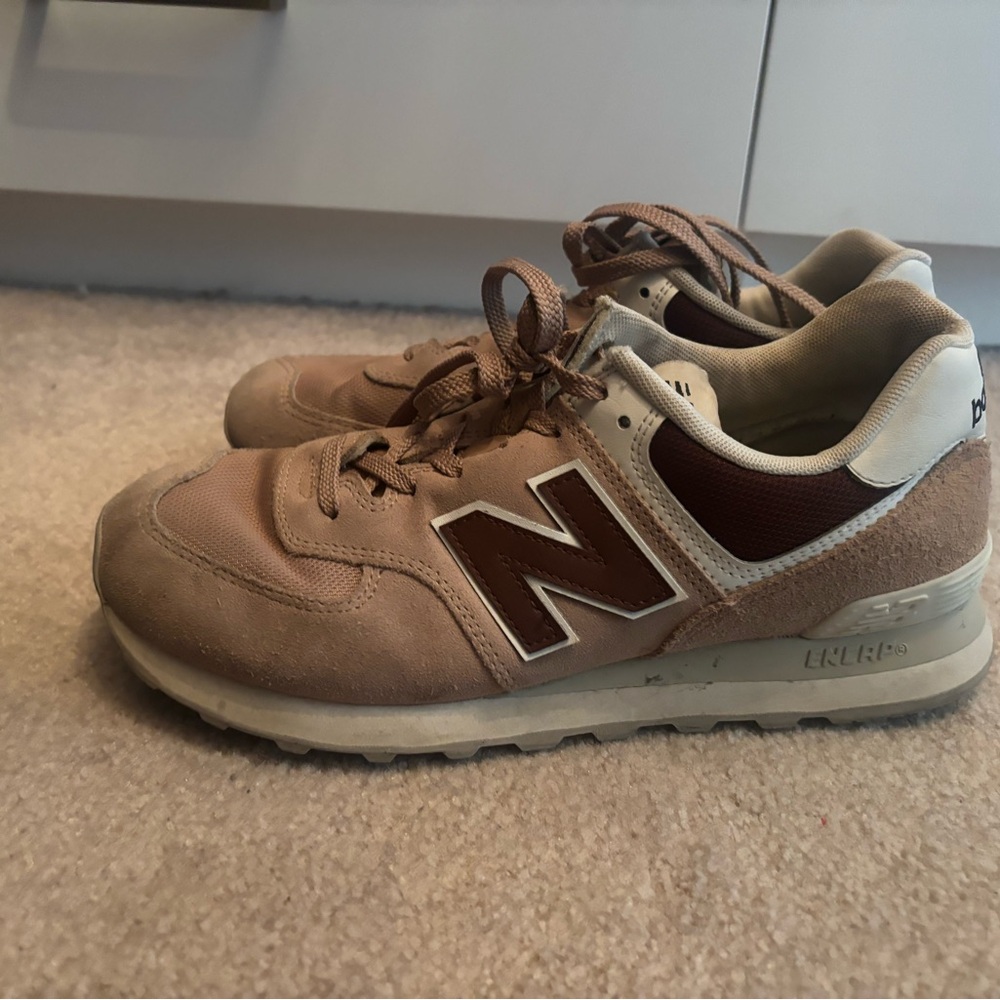 New Balance women  Sneakers